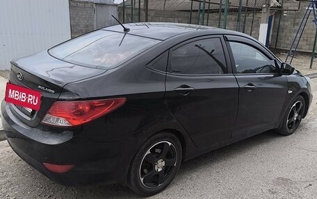 Hyundai Solaris II рестайлинг, 2013 год, 599 999 рублей, 4 фотография