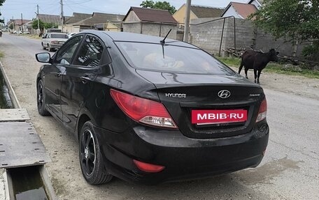 Hyundai Solaris II рестайлинг, 2013 год, 599 999 рублей, 3 фотография