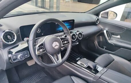 Mercedes-Benz A-Класс, 2020 год, 1 660 000 рублей, 4 фотография