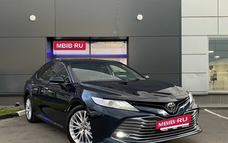 Toyota Camry, 2019 год, 3 069 000 рублей, 3 фотография