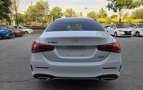 Mercedes-Benz A-Класс, 2020 год, 1 830 000 рублей, 4 фотография