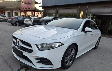 Mercedes-Benz A-Класс, 2020 год, 1 830 000 рублей, 12 фотография