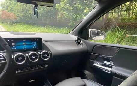 Mercedes-Benz B-Класс, 2020 год, 1 550 000 рублей, 14 фотография