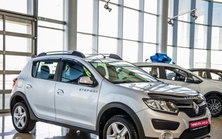 Renault Sandero II рестайлинг, 2017 год, 1 068 000 рублей, 1 фотография