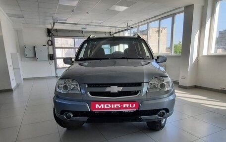 Chevrolet Niva I рестайлинг, 2010 год, 420 000 рублей, 2 фотография