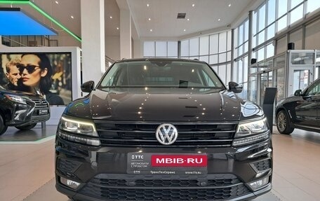Volkswagen Tiguan II, 2019 год, 2 989 000 рублей, 2 фотография