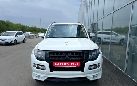 Mitsubishi Pajero IV, 2020 год, 3 970 000 рублей, 2 фотография