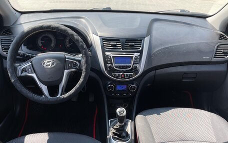 Hyundai Solaris II рестайлинг, 2013 год, 700 000 рублей, 6 фотография