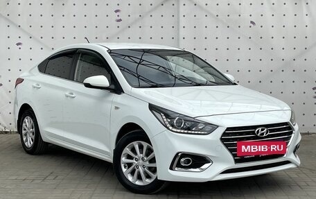 Hyundai Solaris II рестайлинг, 2018 год, 1 370 000 рублей, 2 фотография