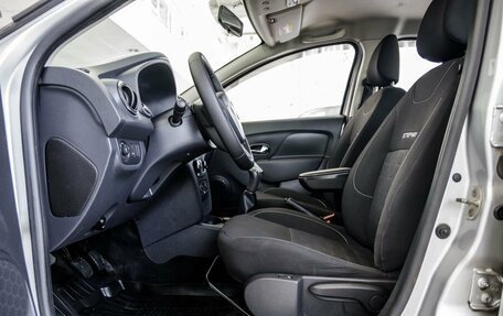 Renault Sandero II рестайлинг, 2017 год, 1 068 000 рублей, 14 фотография