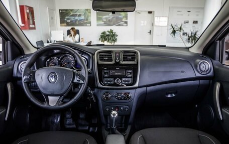 Renault Sandero II рестайлинг, 2017 год, 1 068 000 рублей, 16 фотография