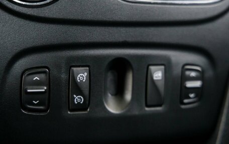 Renault Sandero II рестайлинг, 2017 год, 1 068 000 рублей, 26 фотография