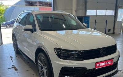 Volkswagen Tiguan II, 2019 год, 4 200 000 рублей, 1 фотография