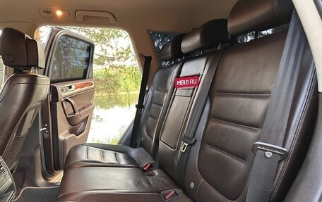 Volkswagen Touareg III, 2011 год, 2 500 000 рублей, 12 фотография