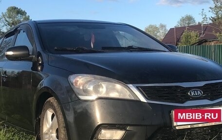 KIA cee'd I рестайлинг, 2010 год, 650 000 рублей, 2 фотография