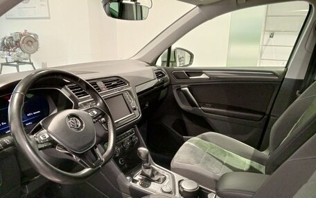 Volkswagen Tiguan II, 2017 год, 2 369 000 рублей, 8 фотография