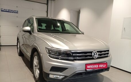 Volkswagen Tiguan II, 2017 год, 2 369 000 рублей, 3 фотография