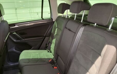 Volkswagen Tiguan II, 2017 год, 2 369 000 рублей, 17 фотография