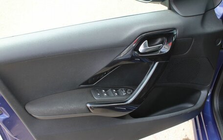 Peugeot 208 II, 2013 год, 587 000 рублей, 9 фотография