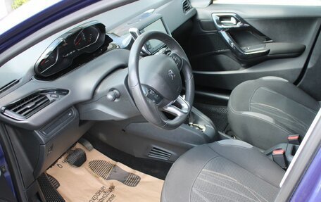 Peugeot 208 II, 2013 год, 587 000 рублей, 8 фотография