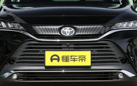 Toyota Harrier, 2024 год, 3 235 100 рублей, 9 фотография