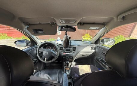 KIA Rio II, 2011 год, 820 000 рублей, 6 фотография