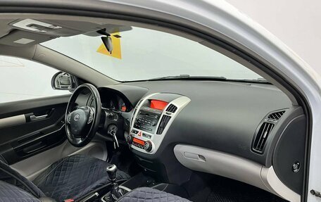 KIA cee'd I рестайлинг, 2009 год, 650 000 рублей, 12 фотография
