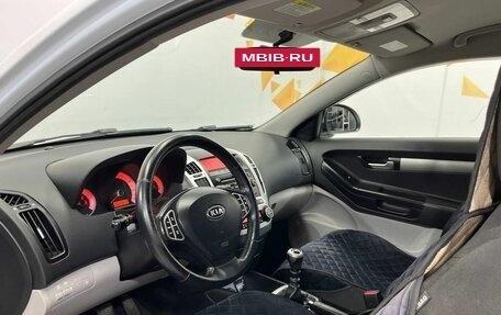KIA cee'd I рестайлинг, 2009 год, 650 000 рублей, 20 фотография