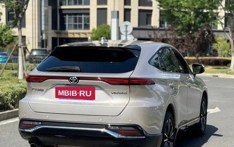 Toyota Venza, 2022 год, 2 600 334 рублей, 6 фотография