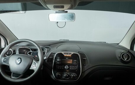 Renault Kaptur I рестайлинг, 2017 год, 1 075 000 рублей, 6 фотография