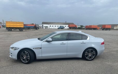 Jaguar XE I рестайлинг, 2016 год, 1 700 000 рублей, 6 фотография