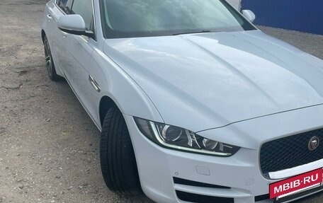 Jaguar XE I рестайлинг, 2016 год, 1 700 000 рублей, 8 фотография