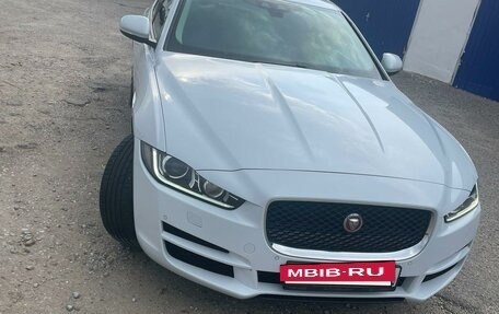 Jaguar XE I рестайлинг, 2016 год, 1 700 000 рублей, 21 фотография