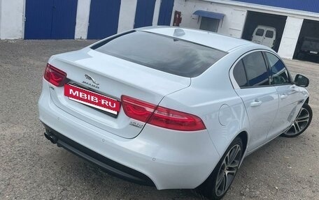 Jaguar XE I рестайлинг, 2016 год, 1 700 000 рублей, 30 фотография