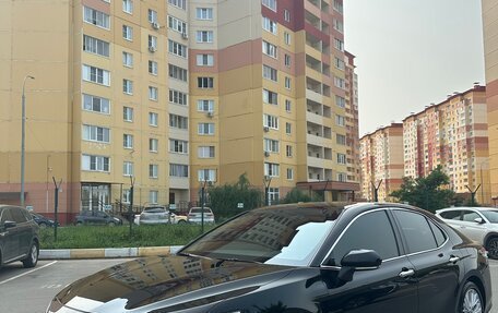 Toyota Camry, 2019 год, 2 850 000 рублей, 4 фотография
