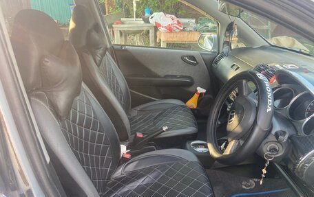 Honda Fit III, 2001 год, 400 000 рублей, 4 фотография