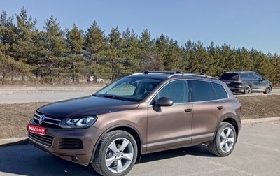 Volkswagen Touareg III, 2013 год, 2 010 000 рублей, 1 фотография