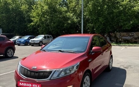 KIA Rio III рестайлинг, 2013 год, 940 000 рублей, 3 фотография
