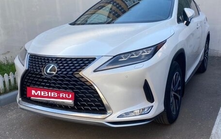 Lexus RX IV рестайлинг, 2021 год, 6 800 000 рублей, 4 фотография