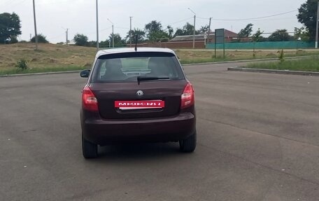 Skoda Fabia II, 2010 год, 570 000 рублей, 2 фотография
