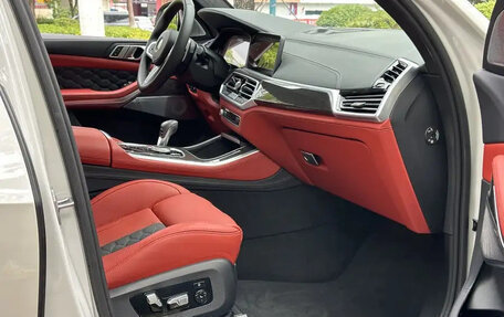 BMW X5 M, 2022 год, 9 800 013 рублей, 16 фотография