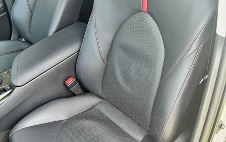 Toyota Camry, 2021 год, 3 950 000 рублей, 9 фотография