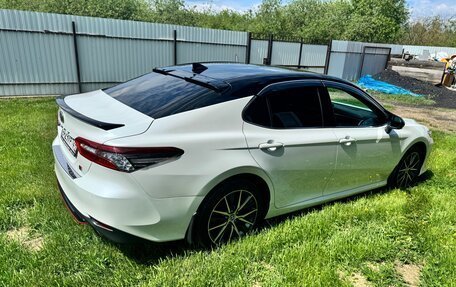 Toyota Camry, 2021 год, 3 950 000 рублей, 6 фотография