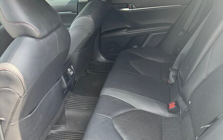 Toyota Camry, 2021 год, 3 950 000 рублей, 12 фотография