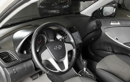 Hyundai Solaris II рестайлинг, 2013 год, 899 200 рублей, 3 фотография
