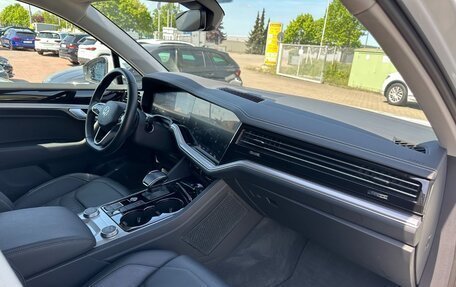 Volkswagen Touareg III, 2022 год, 4 675 500 рублей, 15 фотография