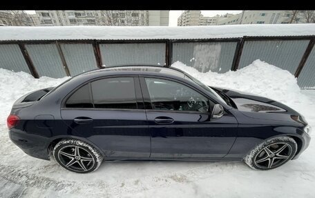 Mercedes-Benz C-Класс, 2017 год, 3 050 000 рублей, 4 фотография