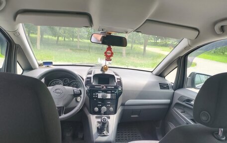 Opel Zafira B, 2011 год, 700 000 рублей, 9 фотография