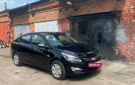 Hyundai Solaris II рестайлинг, 2015 год, 890 000 рублей, 6 фотография