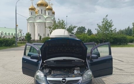 Opel Zafira B, 2011 год, 700 000 рублей, 16 фотография